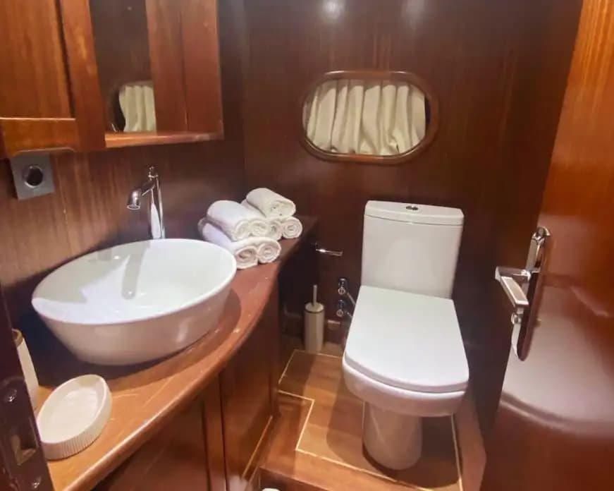 Marmaris Bozburun Çıkışlı 5 Kabinli Gulet: 10 Kişilik Lüks Mavi Yolculuk 8