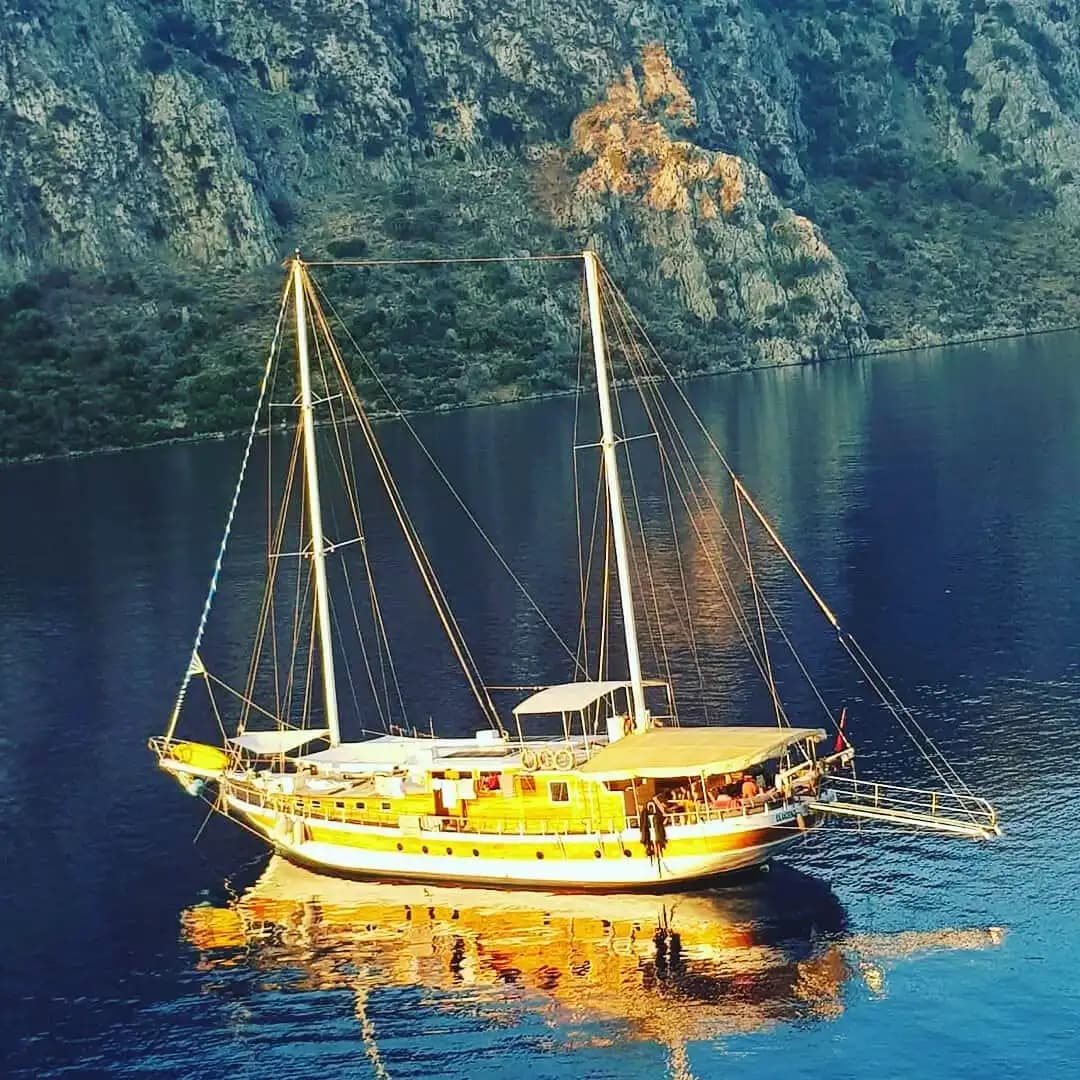 Marmaris Bozburun’da 7 Kabinli Lüks Gulet ile Tatilinizi Eşsiz Kılın 7