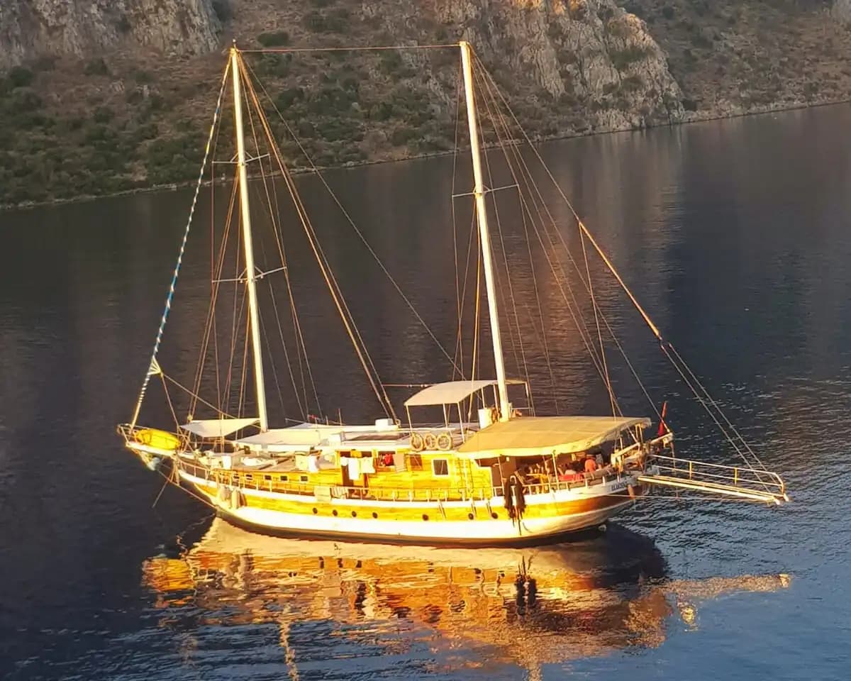 Marmaris Bozburun’da 7 Kabinli Lüks Gulet ile Tatilinizi Eşsiz Kılın - Yatta Bekarlığa Veda