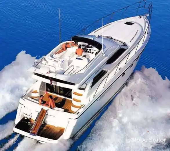 Çeşme Çıkışlı Ege’nin Serin Sularında Princess Motoryat ile Rüya Gibi Bir Deneyim 3