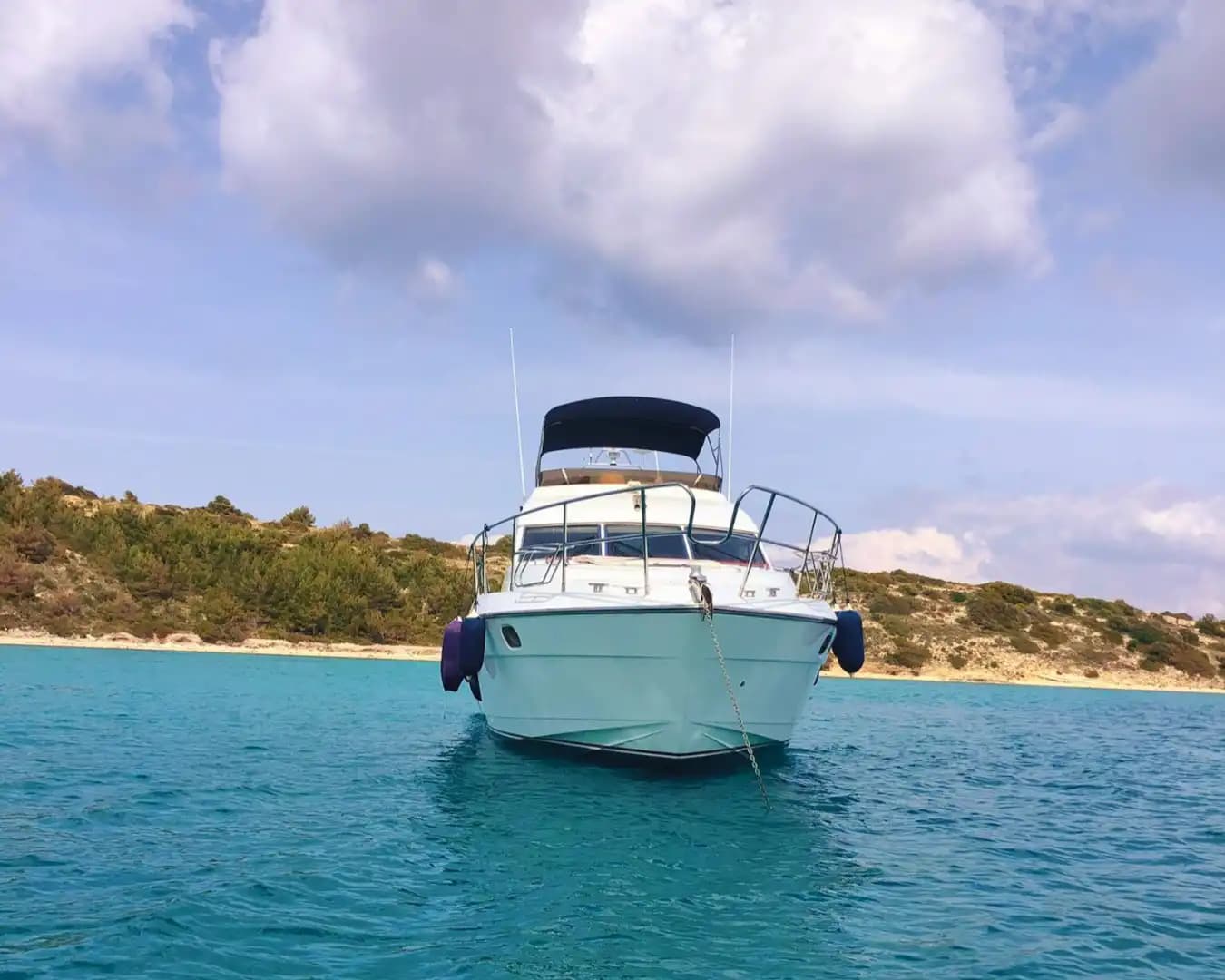 Çeşme Çıkışlı Ege’nin Serin Sularında Princess Motoryat ile Rüya Gibi Bir Deneyim 7