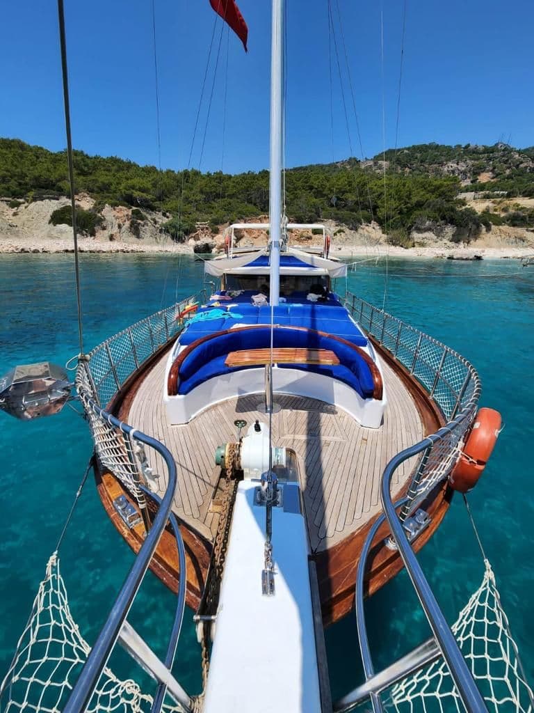 Kalkan’ın Turkuaz Koylarında Unutulmaz Bir Yüzme ve Gezi Deneyimi