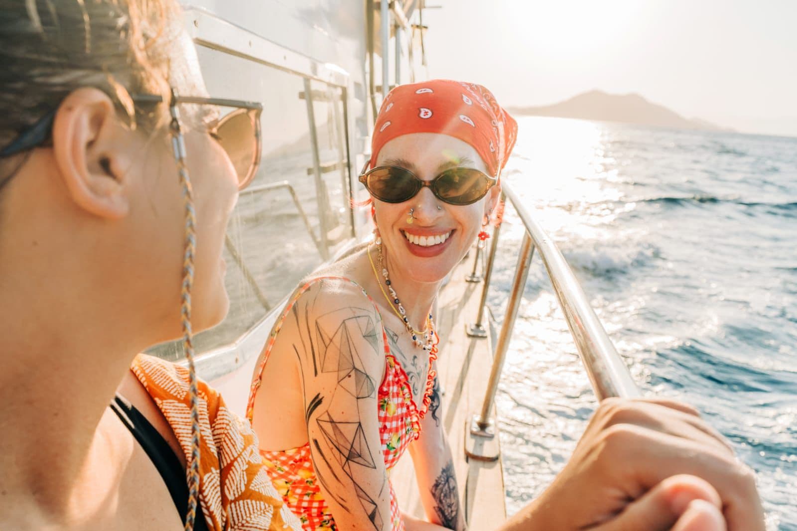 Fethiye'de 14 Metrelik Lüks Motoryat Calypso ile 12 Kişilik Eşsiz Günlük Geziler 12