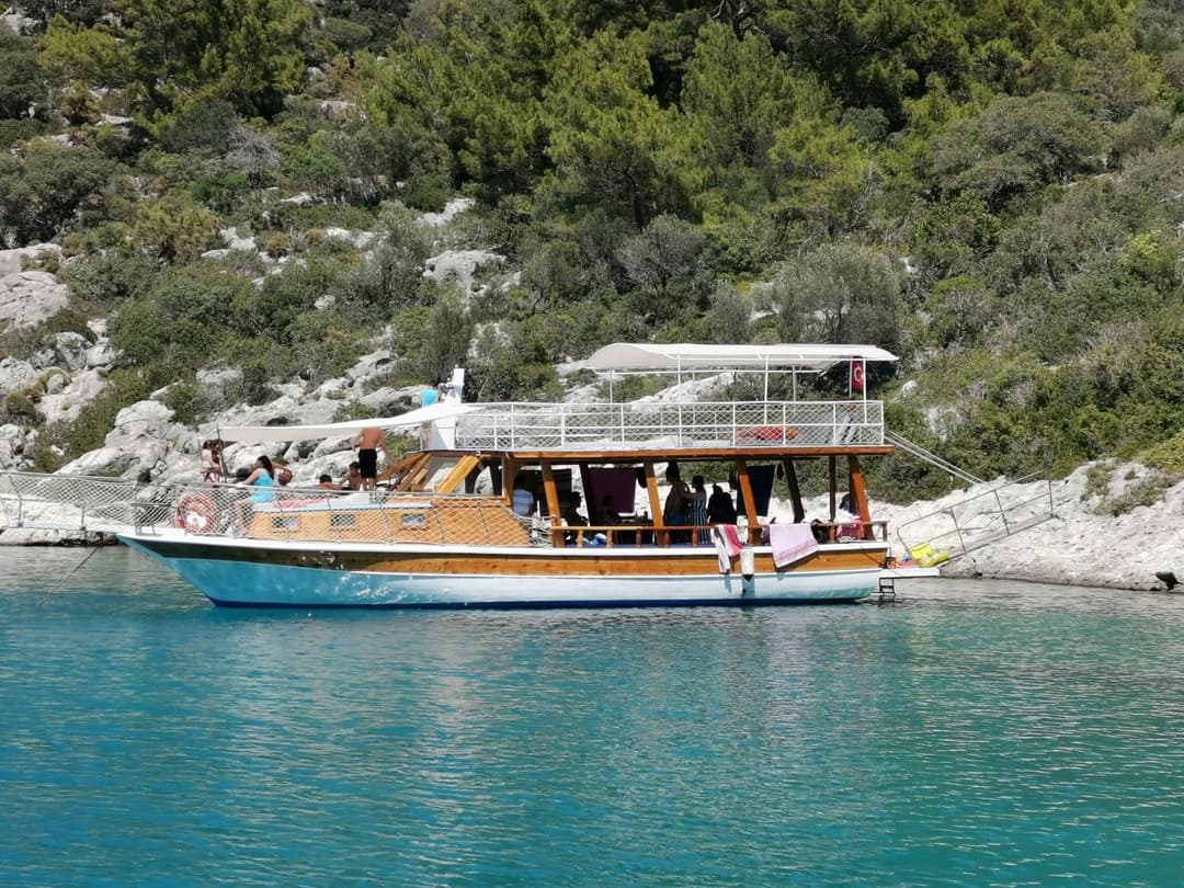 15 Metre Standart Gulet ile Kekova'da 24 Kişilik Unutulmaz Deniz Macerası
