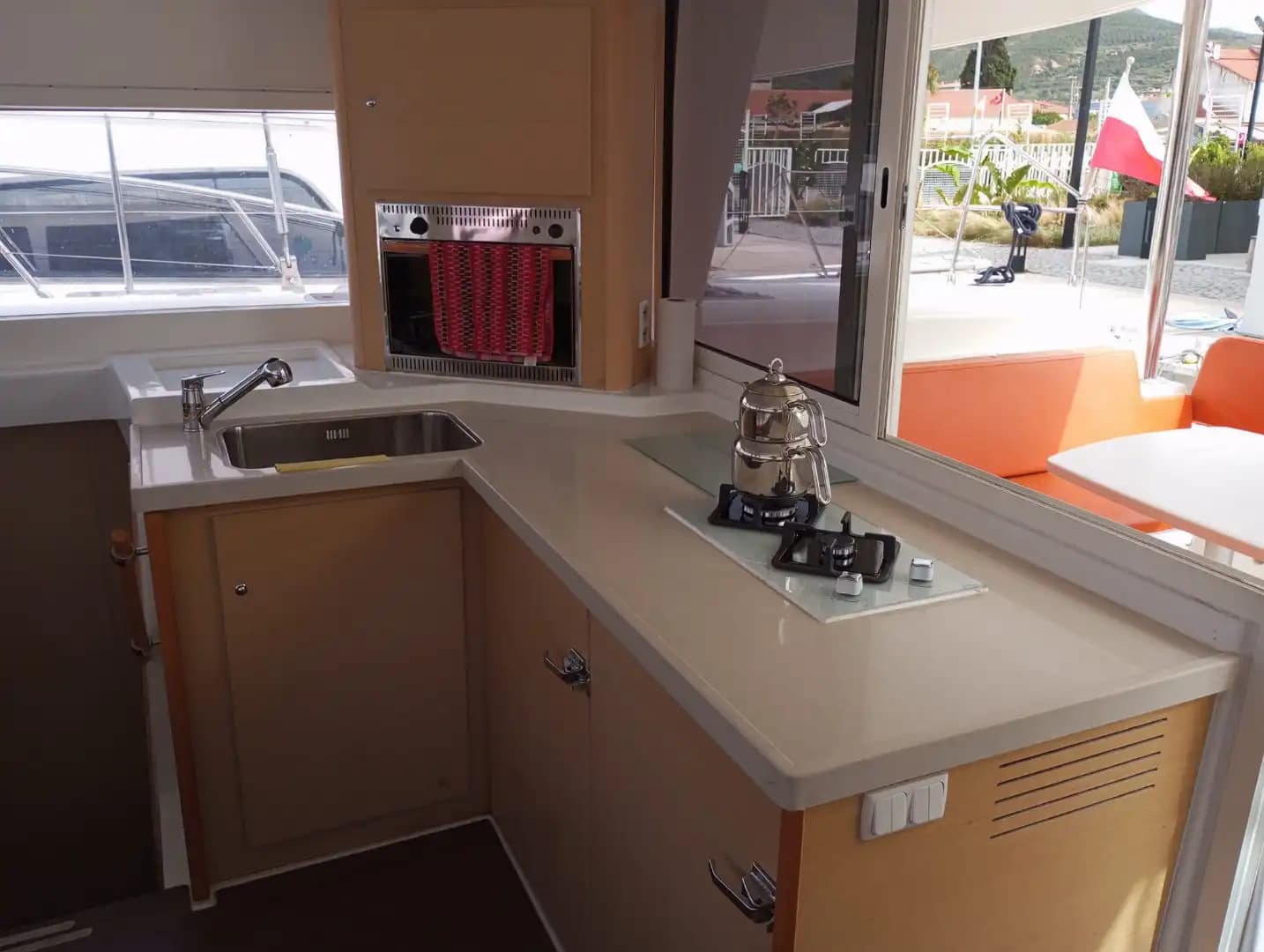 Fethiye'de Lagoon 400 S2 Katamaran Kiralama | 2014 Model 4 Kabin Yunan Adaları 20