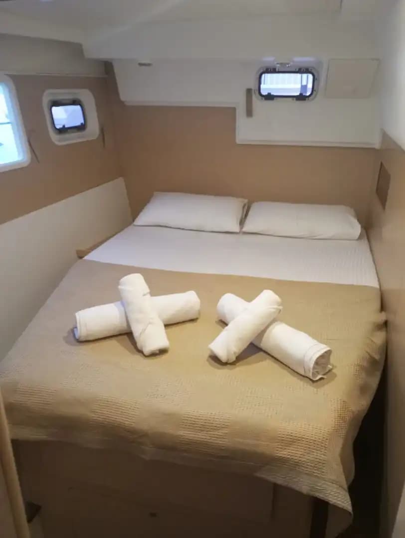 Fethiye'de Lagoon 400 S2 Katamaran Kiralama | 2014 Model 4 Kabin Yunan Adaları 2
