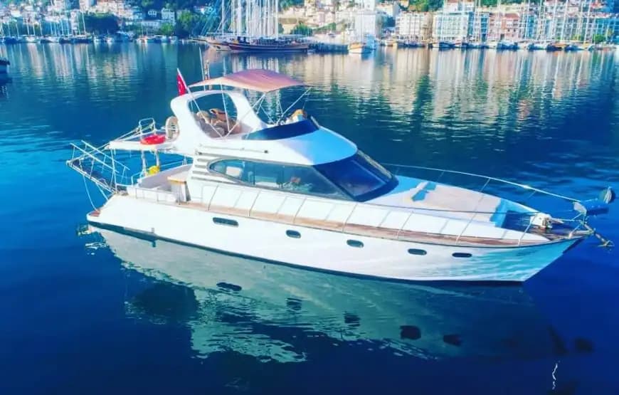 Fethiye'de Ekonomik 8 Kişi Kapasiteli Yat ile Keyifli Günlük ve Saatlik Turlar 5