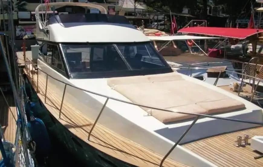 Fethiye'de Ekonomik 8 Kişi Kapasiteli Yat ile Keyifli Günlük ve Saatlik Turlar 9