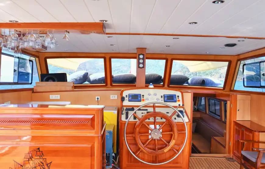 12 Kişilik Lüks Gulet ile Fethiye’nin Dillere Destan Koylarını Keşfedin 10