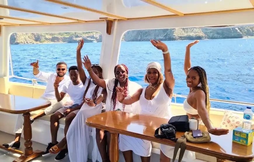 Fethiye'de 18 Metrelik Geniş Kapasiteli Özel Yapım Tekne ile Lüks Saatlik Turlar 7