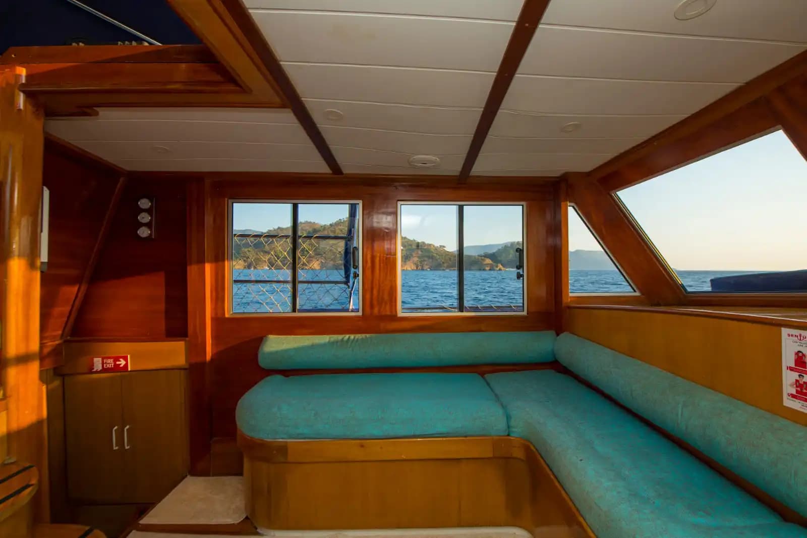 Göcek’te Konaklamalı Tekne Kiralama (6 Kişilik) | 12 Adalar Rotası, Yakıt Dahil 6