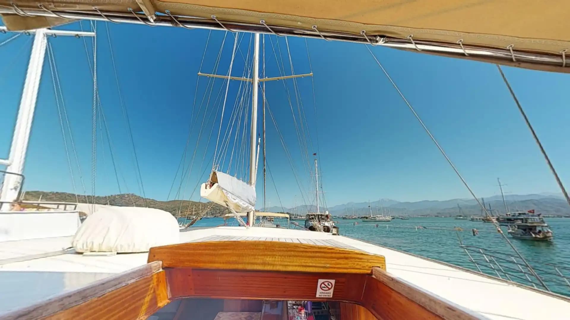 Fethiye ve Göcek Koylarında Aileler İçin İdeal: 33m, Çift Yemek Alanlı Lüks Gulet 18