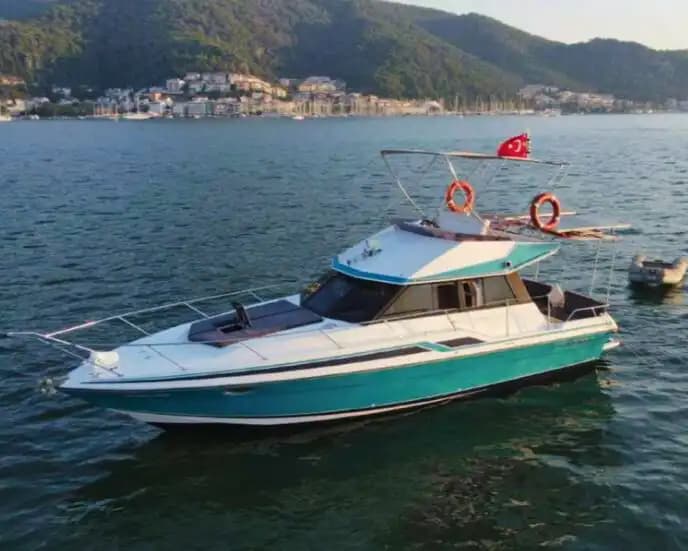Lüks ve Hızlı! 12 Metrelik Özel Yapım Motoryat ile Denizde Özgürlük - Teknede Parti