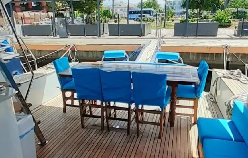 Fethiye’nin Turkuaz Sularında 12 Metrelik Özel Yapım Motoryat Keyfi 5