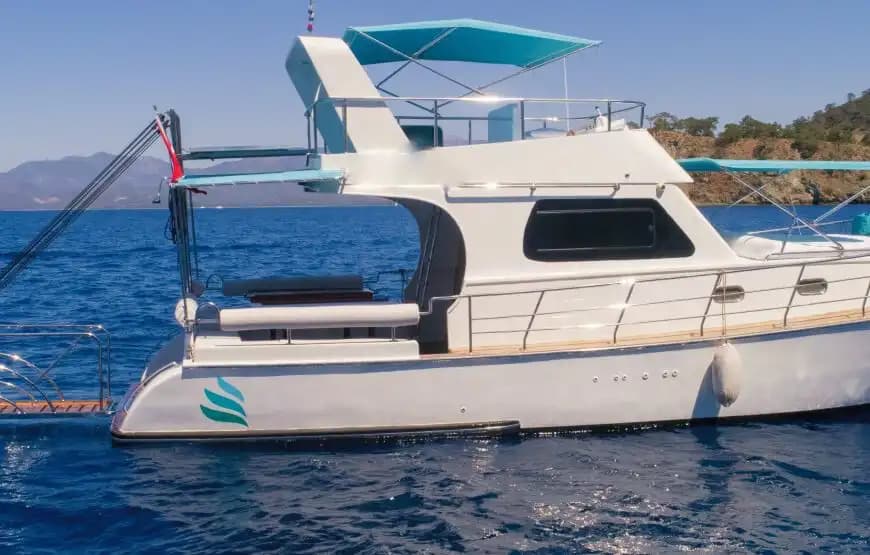 Fethiye’nin Turkuaz Sularında 12 Metrelik Özel Yapım Motoryat Keyfi 3