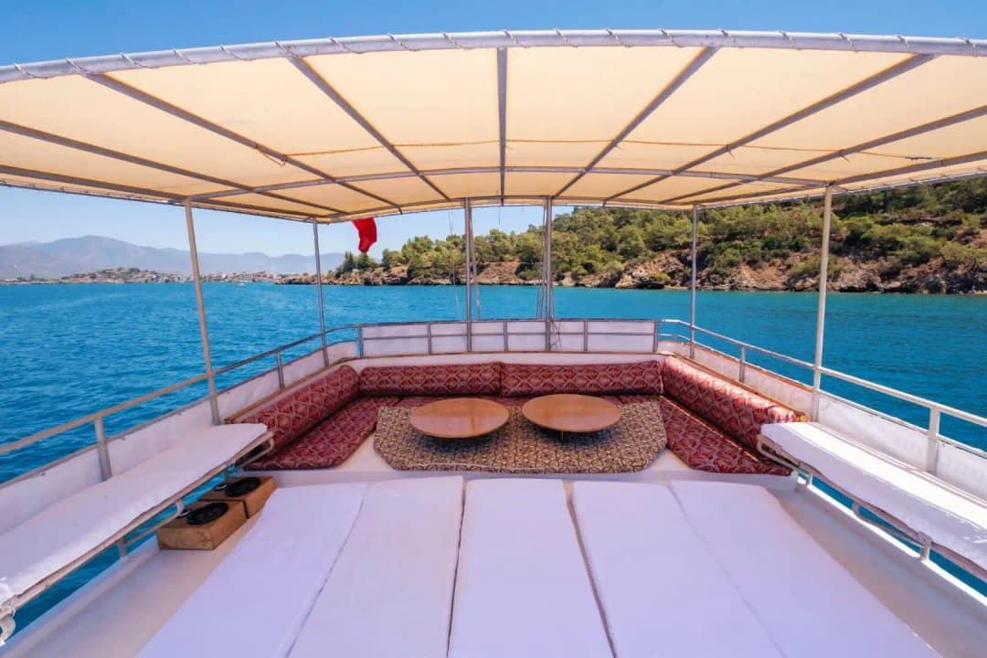 Fethiye'de Bekarlığa Veda, Doğum Günü ve Gezi Turları İçin Geniş Kapasiteli Tekne
