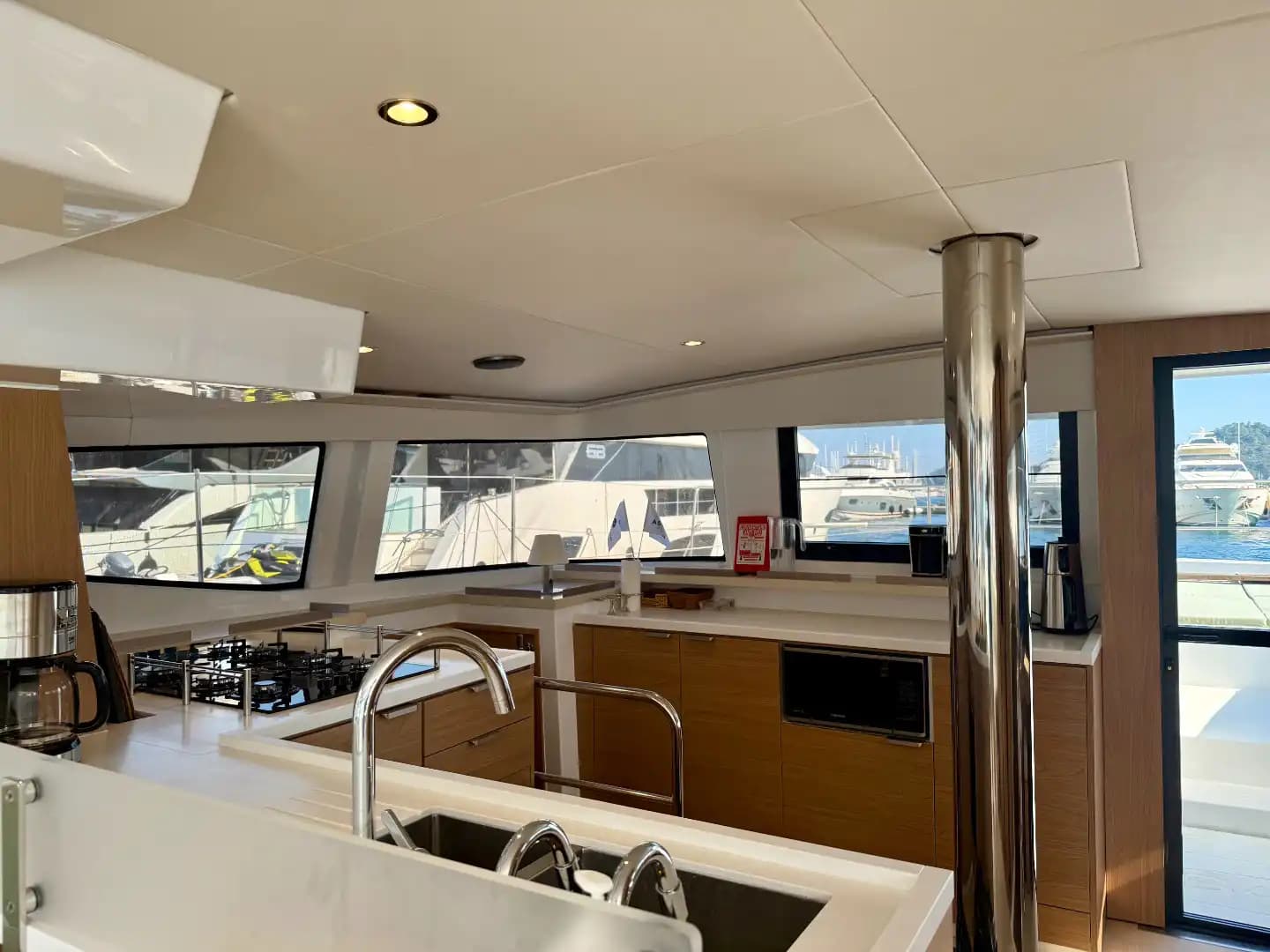 Fethiye'de Bali 4.6 Katamaran Kiralama | 2025 Model 5+1 Kabin 24
