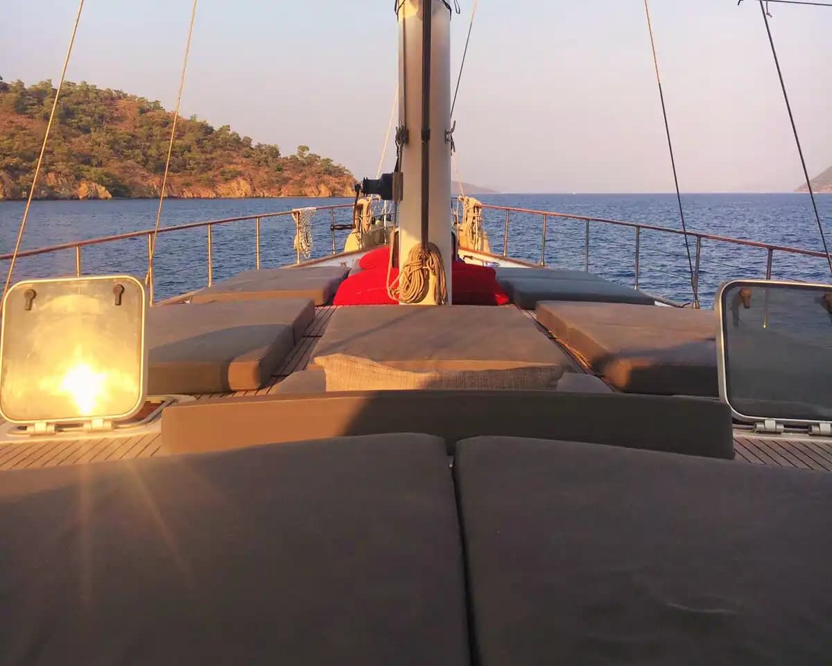 Marmaris'te Özel Gulet Kiralama: Konfor, Lüks ve Deneyimli Mürettebat! 10