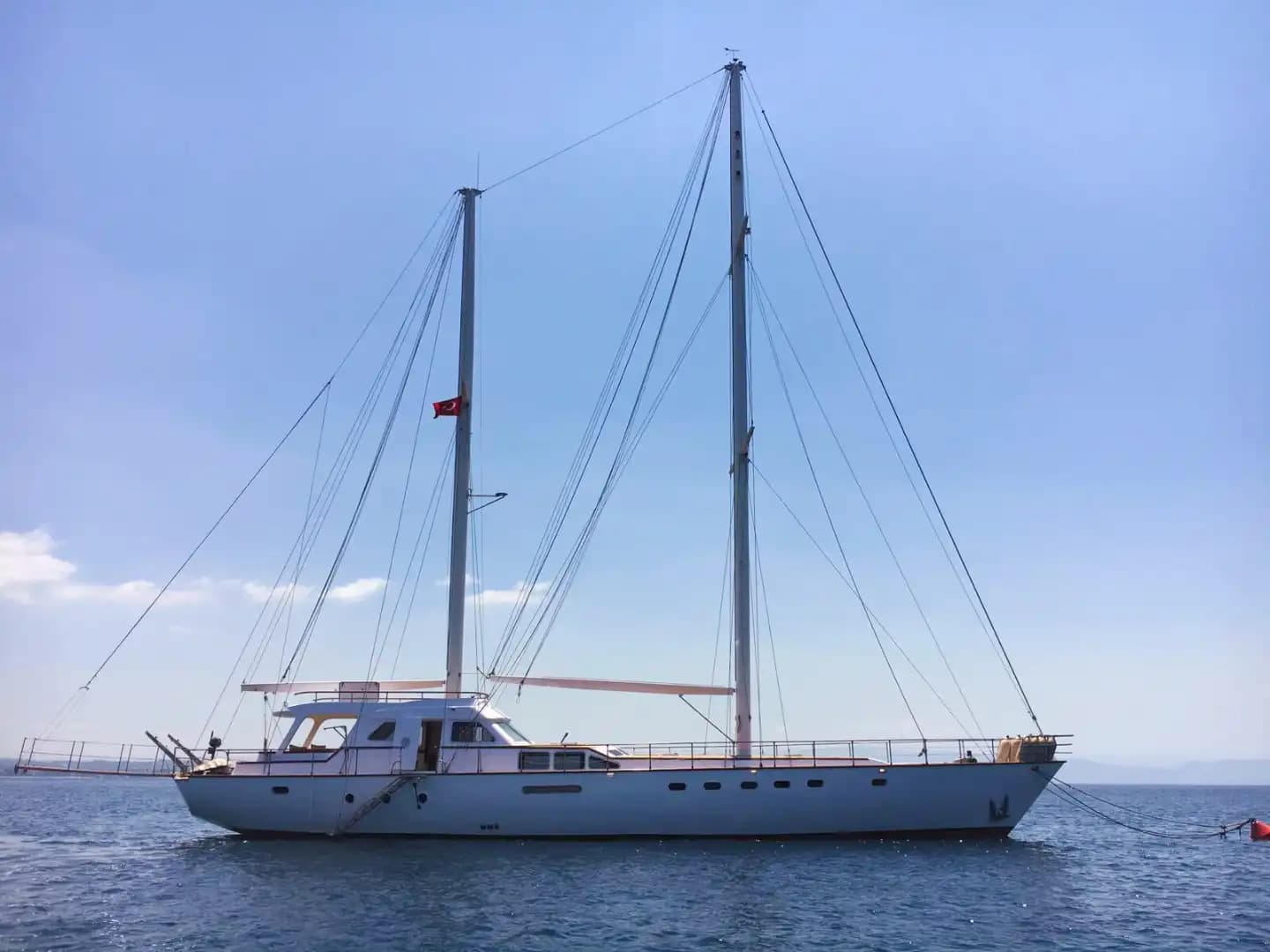 Marmaris'te Özel Gulet Kiralama: Konfor, Lüks ve Deneyimli Mürettebat! 8