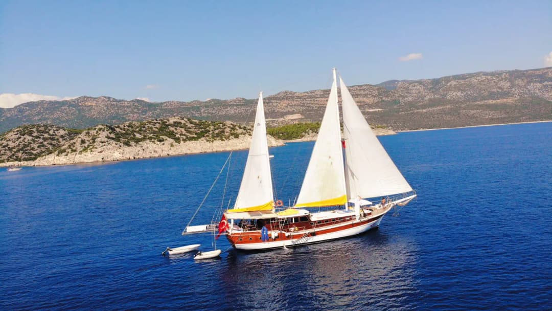 Fethiye’den Hareket Eden 3 Mürettebatlı Lüks Gulet Tatili