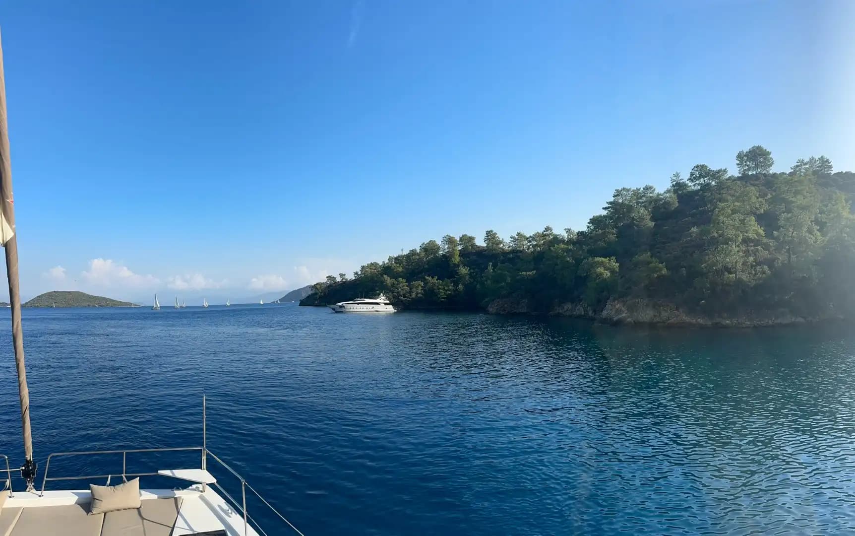 Fethiye'de 2023 Model Katamaran Kiralama | Bali 4.6 5+1 Kabinli 17