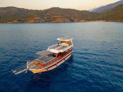 Fethiye’de 30 Kişiye Kadar Günlük Tekne Kiralama Fırsatı! - Teknede Parti