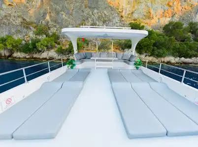 Fethiye’de 30 Kişiye Kadar Günlük Tekne Kiralama Fırsatı! 10