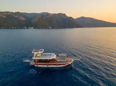 Fethiye’de 30 Kişiye Kadar Günlük Tekne Kiralama Fırsatı! 8