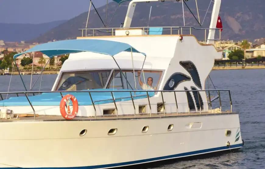 Fethiye'de Özel Yapım Motoryat ile Denizin İçinde Eşsiz Organizasyonlar