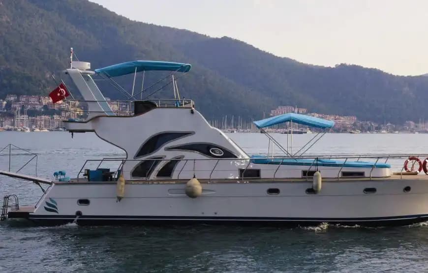 Fethiye'de Özel Yapım Motoryat ile Denizin İçinde Eşsiz Organizasyonlar 3