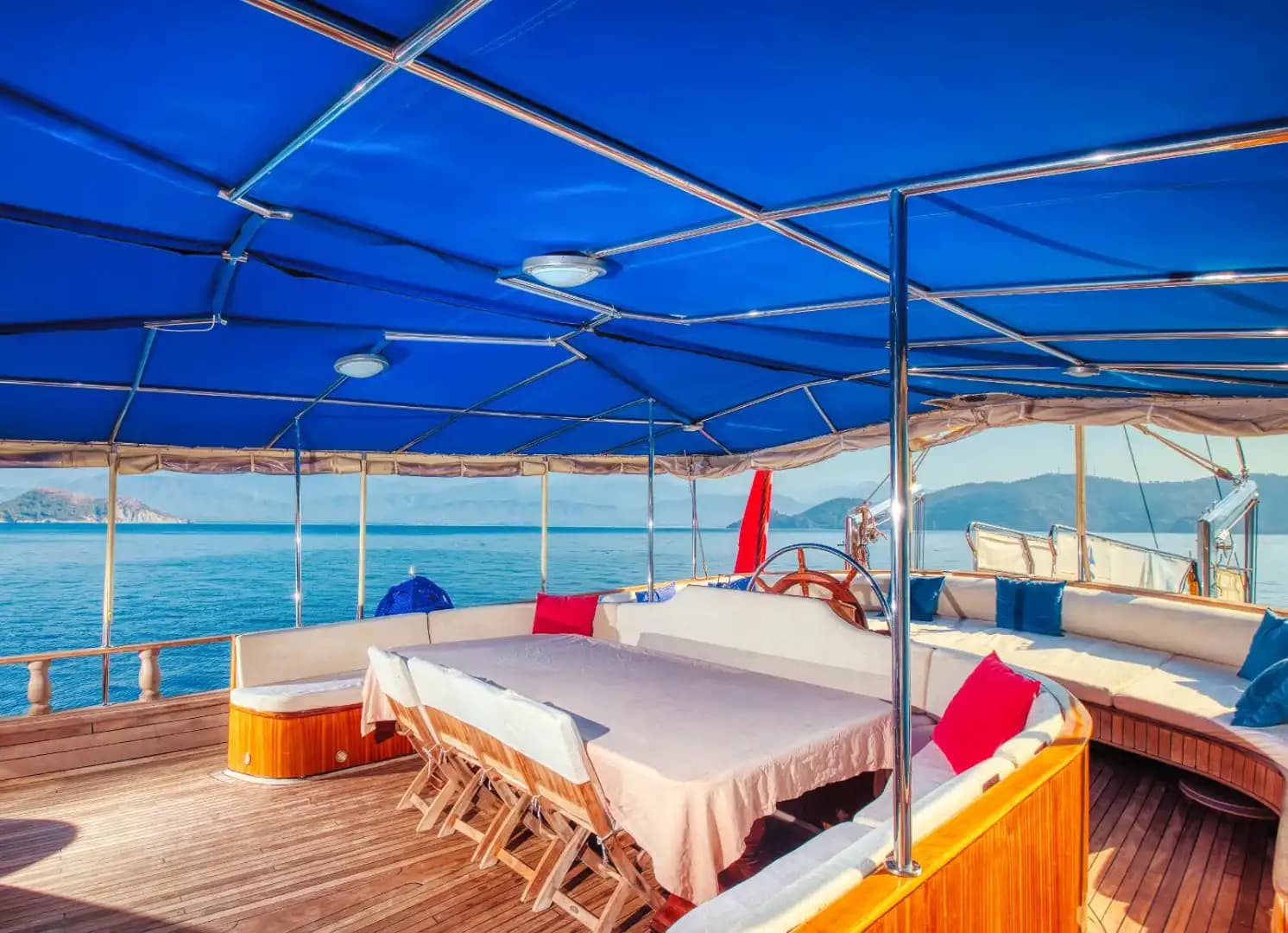 Fethiye’nin Büyüleyici Koylarında 9 Kabinli Gulet Keyfi 6