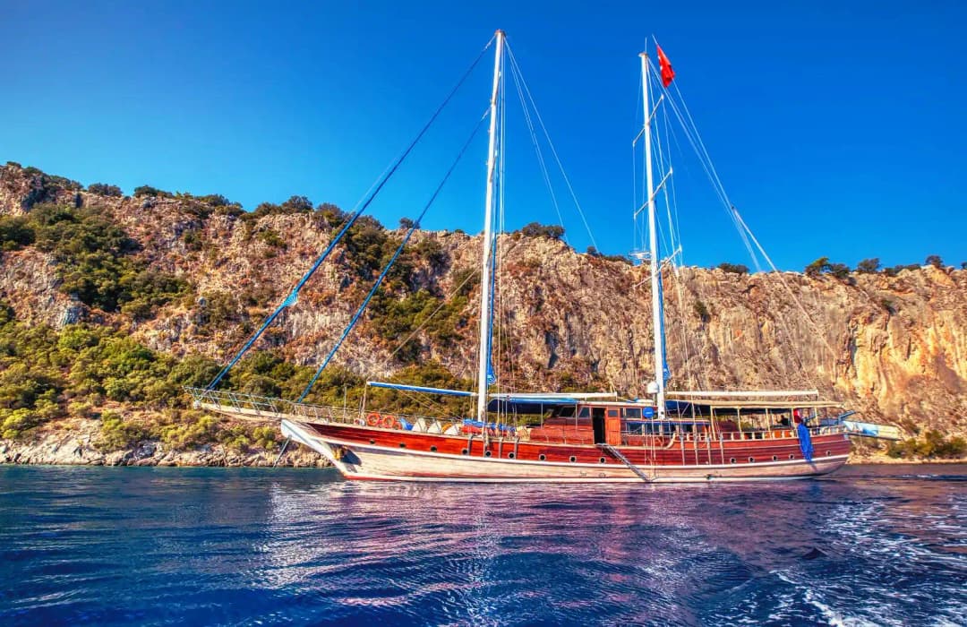 Fethiye’nin Büyüleyici Koylarında 9 Kabinli Gulet Keyfi