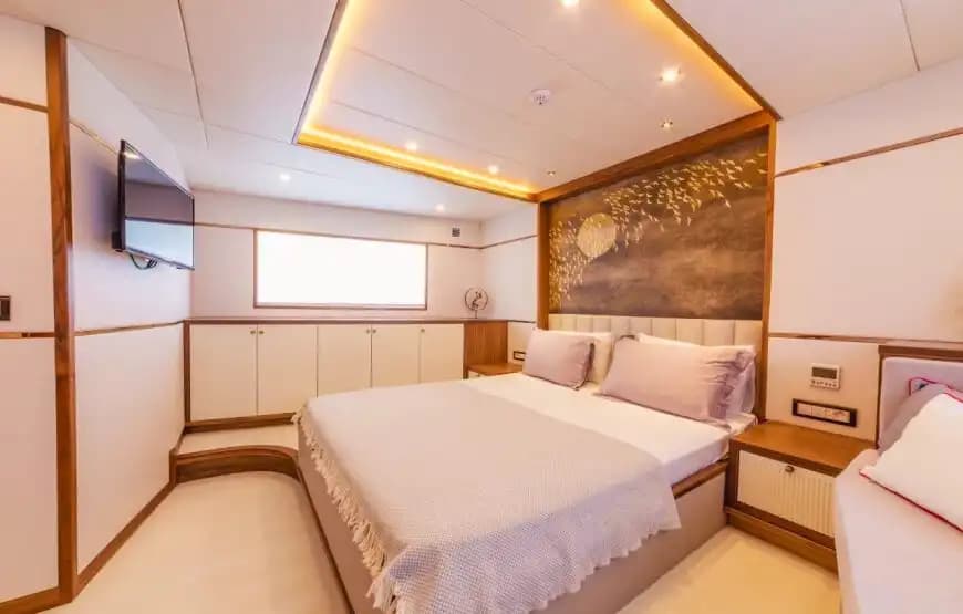 Fethiye'nin İhtişamını 24 Metrelik Özel Yat ile Keşfedin 10