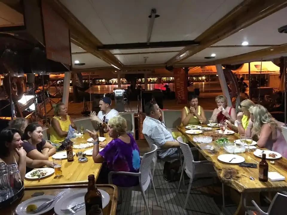 Fethiye’nin Turkuaz Sularında Saatlik ve Günlük Tekne Kiralama 7