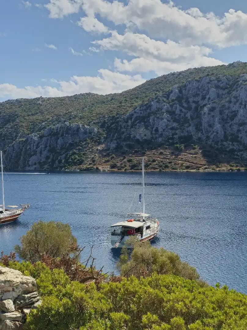Bozburun'da Lüks 20 Metre Gulet Kiralama - 12 Kişilik Mavi Yolculuk