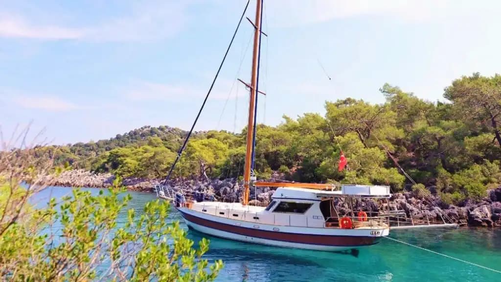 3 Kabinli Gulet ile Göcek’in Turkuaz Sularında Seyir 3
