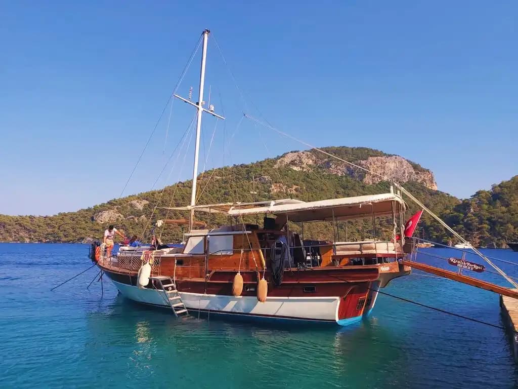 14 Metrelik Gulet ile Lüks Bir Deniz Tatiline Hazır Mısınız? - Yatta Evlilik Teklifi