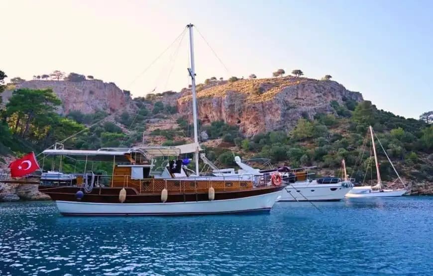 Göcek’te Günlük ve Konaklamalı Gulet Turu – 2 Kabinli Özel Tatil! 2