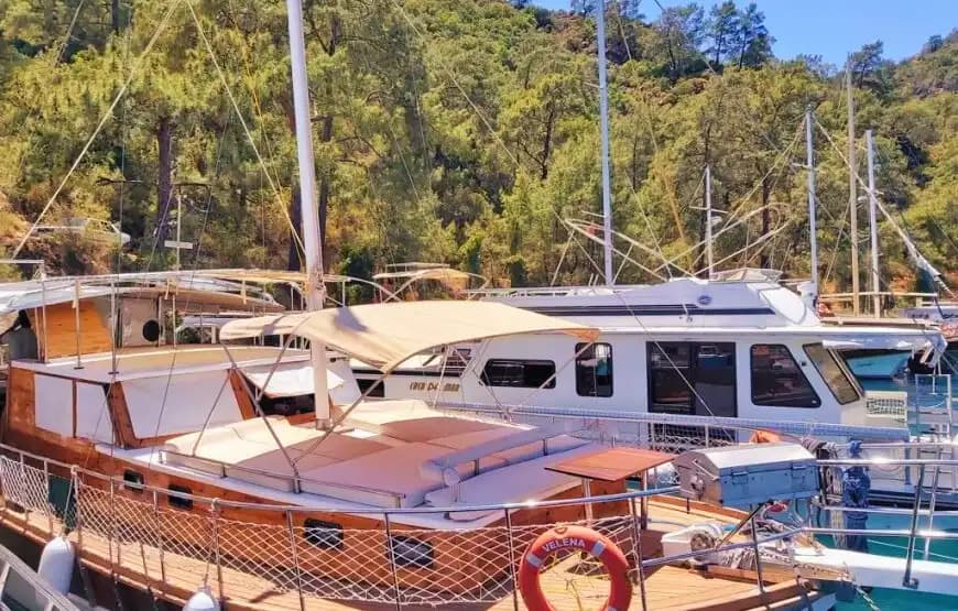 Göcek’te Günlük ve Konaklamalı Gulet Turu – 2 Kabinli Özel Tatil!
