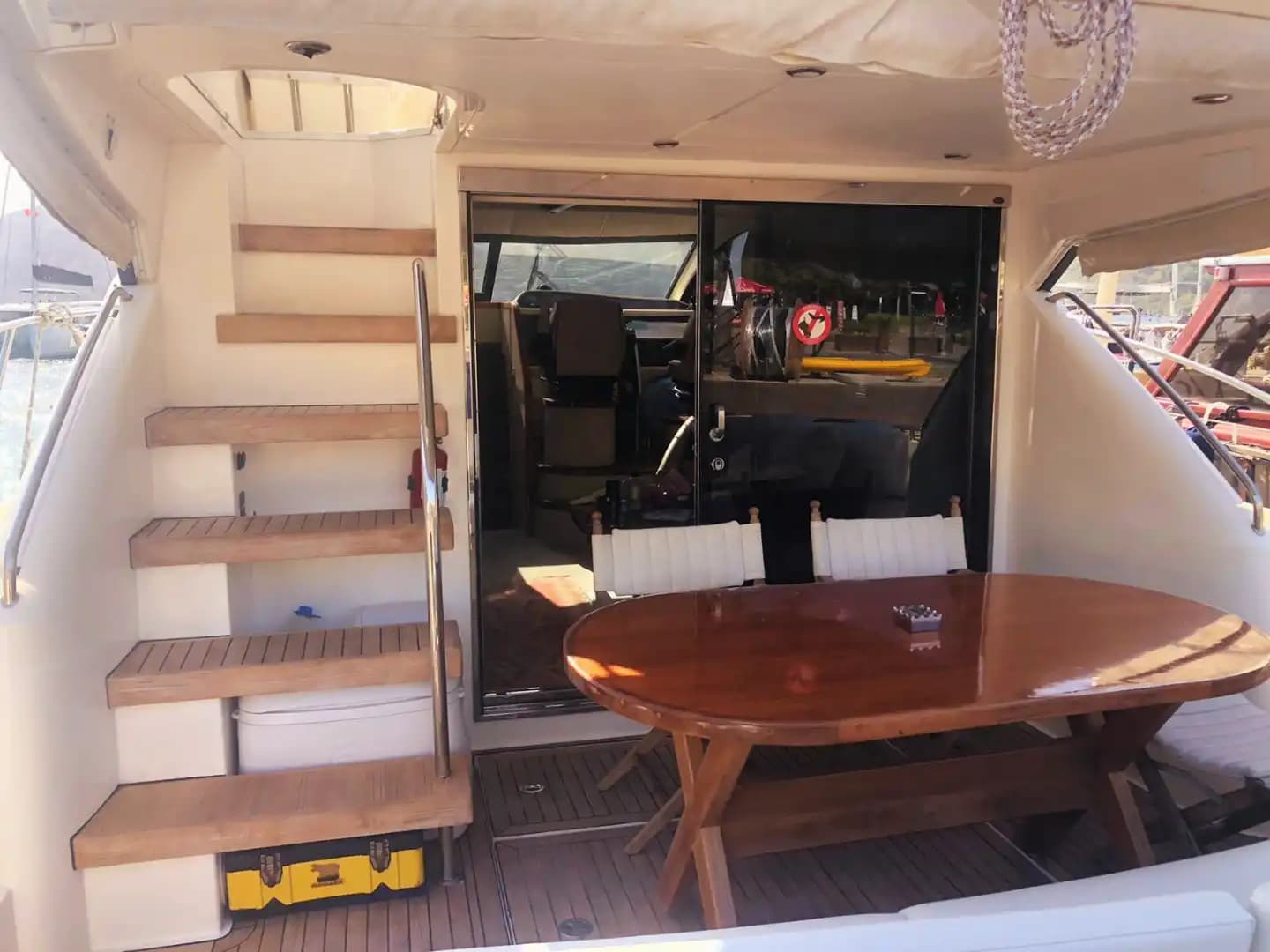 Göcek’te 16 Metrelik Fairline Motoryat ile Özel ve Lüks Bir Tatil 3