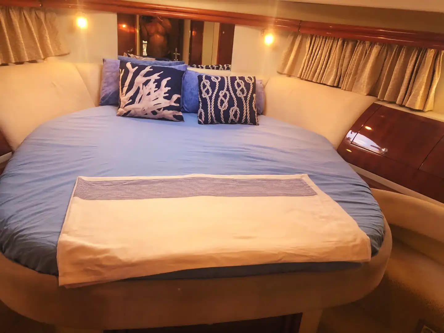 Göcek’te 16 Metrelik Fairline Motoryat ile Özel ve Lüks Bir Tatil 10