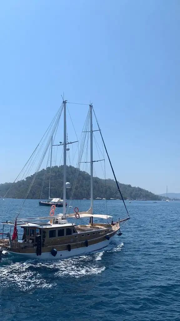 Göcek’te Lüks Bir Deniz Tatili İçin 4 Kabinli Gulet Kiralama 10