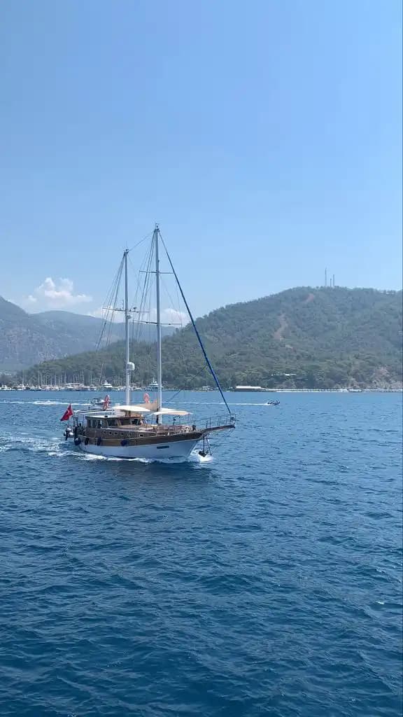 Göcek’te Lüks Bir Deniz Tatili İçin 4 Kabinli Gulet Kiralama 8