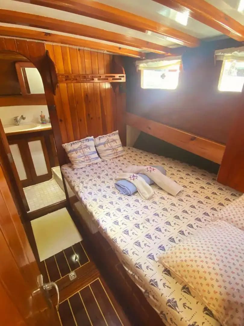 16 Metrelik Lüks Gulet ile Göcek’in Maviliklerinde Huzur Bulun 16