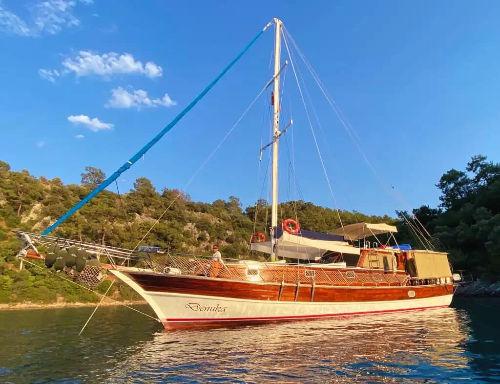 Göcek’te 3 Kabinli Lüks Gulet ile Huzurlu Bir Deniz Tatili! - Teknede Parti