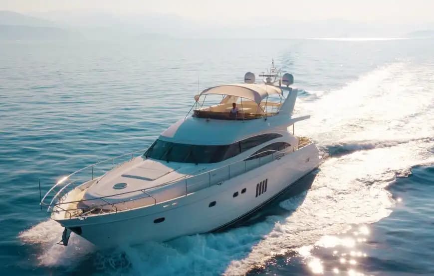 12 Kişilik Princess Yat ile Konaklamalı veya Günübirlik Deniz Macerası