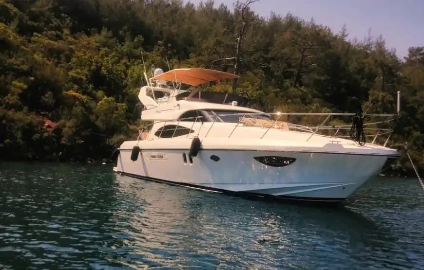 Göcek'te Diana Marka Yat ile Günübirlik veya Konaklamalı Eksiksiz Mavi Tur