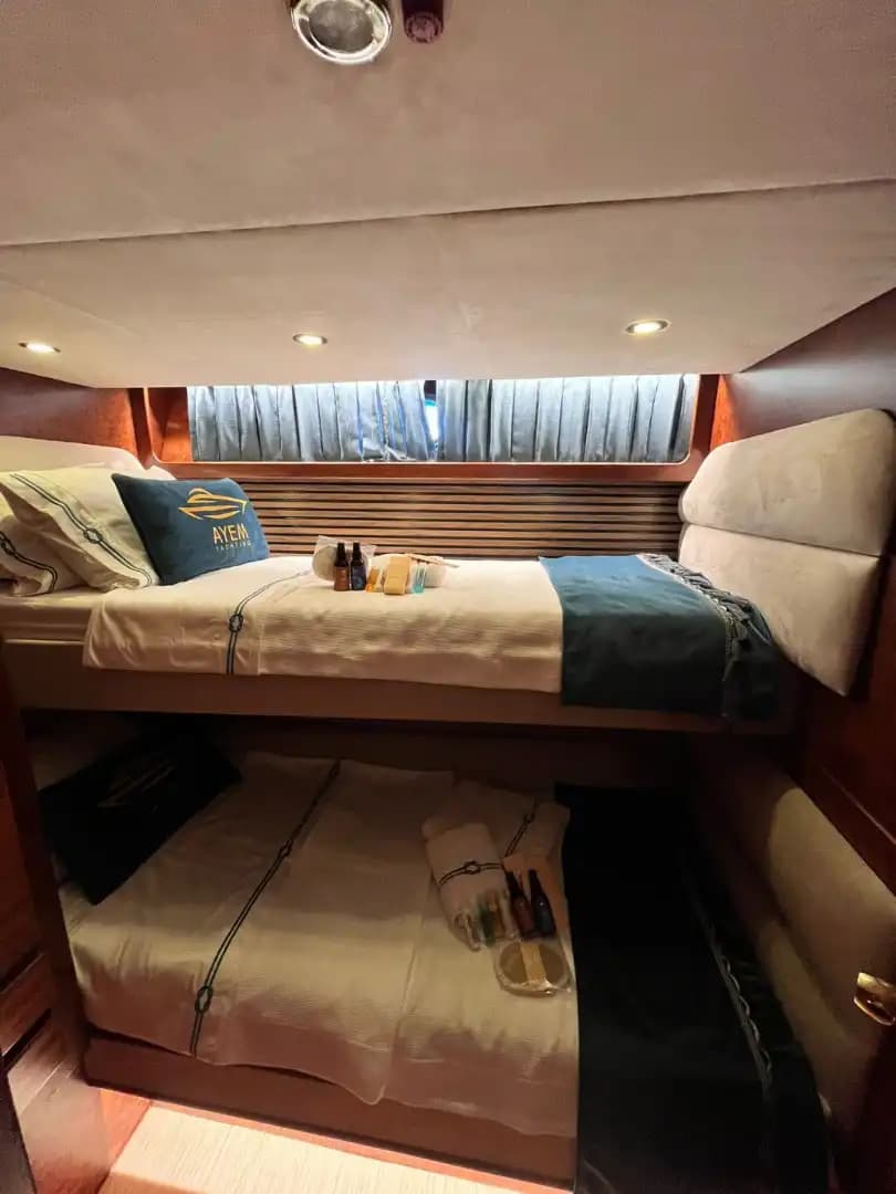 Göcek'te 27 Metrelik Lüks Motor Yat ile Unutulmaz VIP Deniz Tatili 31