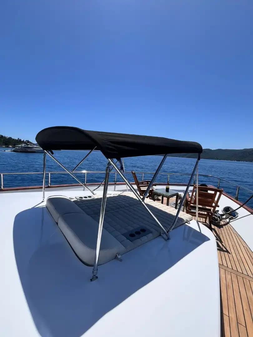 Göcek'te 27 Metrelik Lüks Motor Yat ile Unutulmaz VIP Deniz Tatili 51