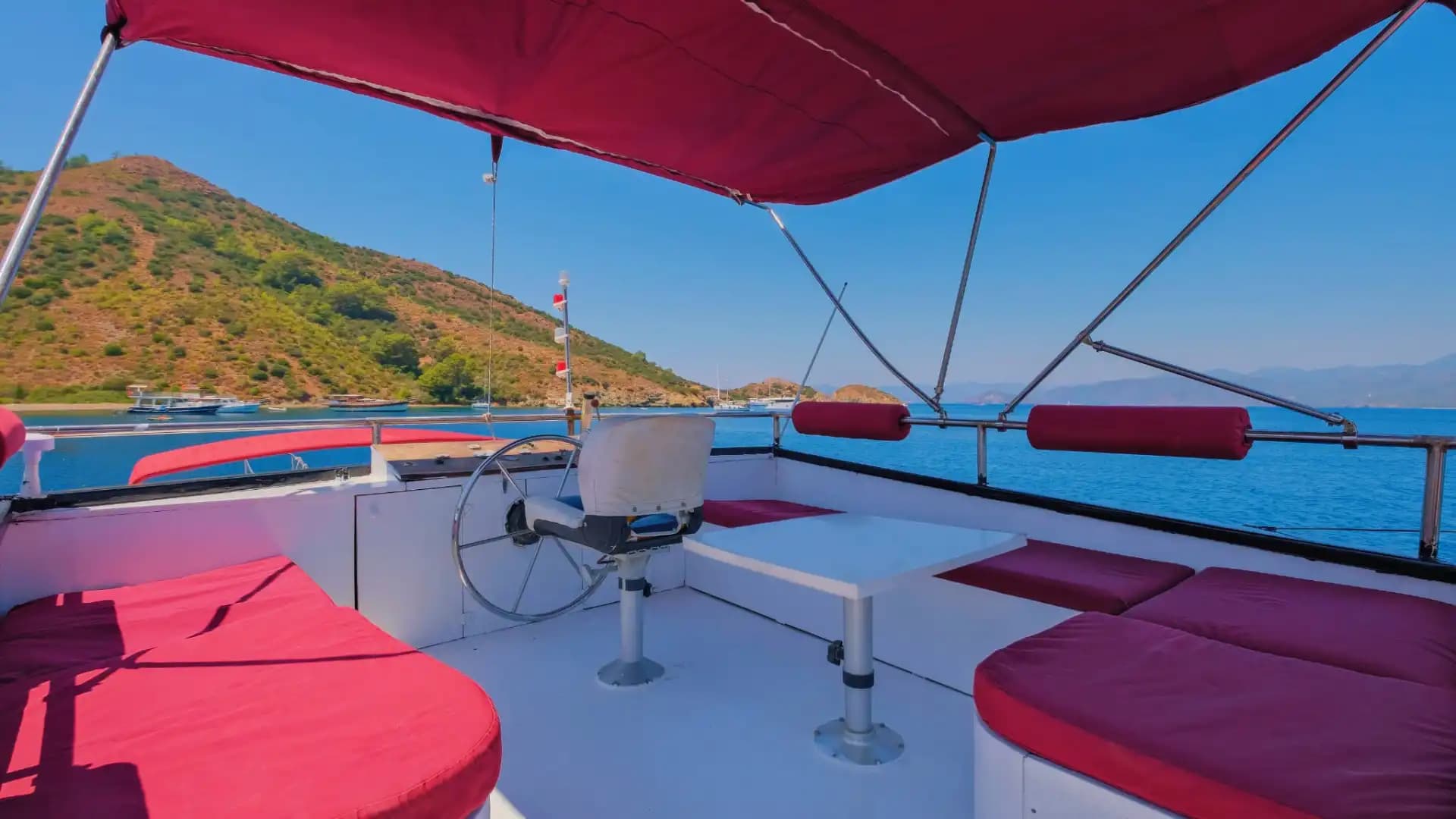 Çift Kişilik Yataklı 2 Kabin: Romantik ve Huzurlu Bir Deniz Turu 10